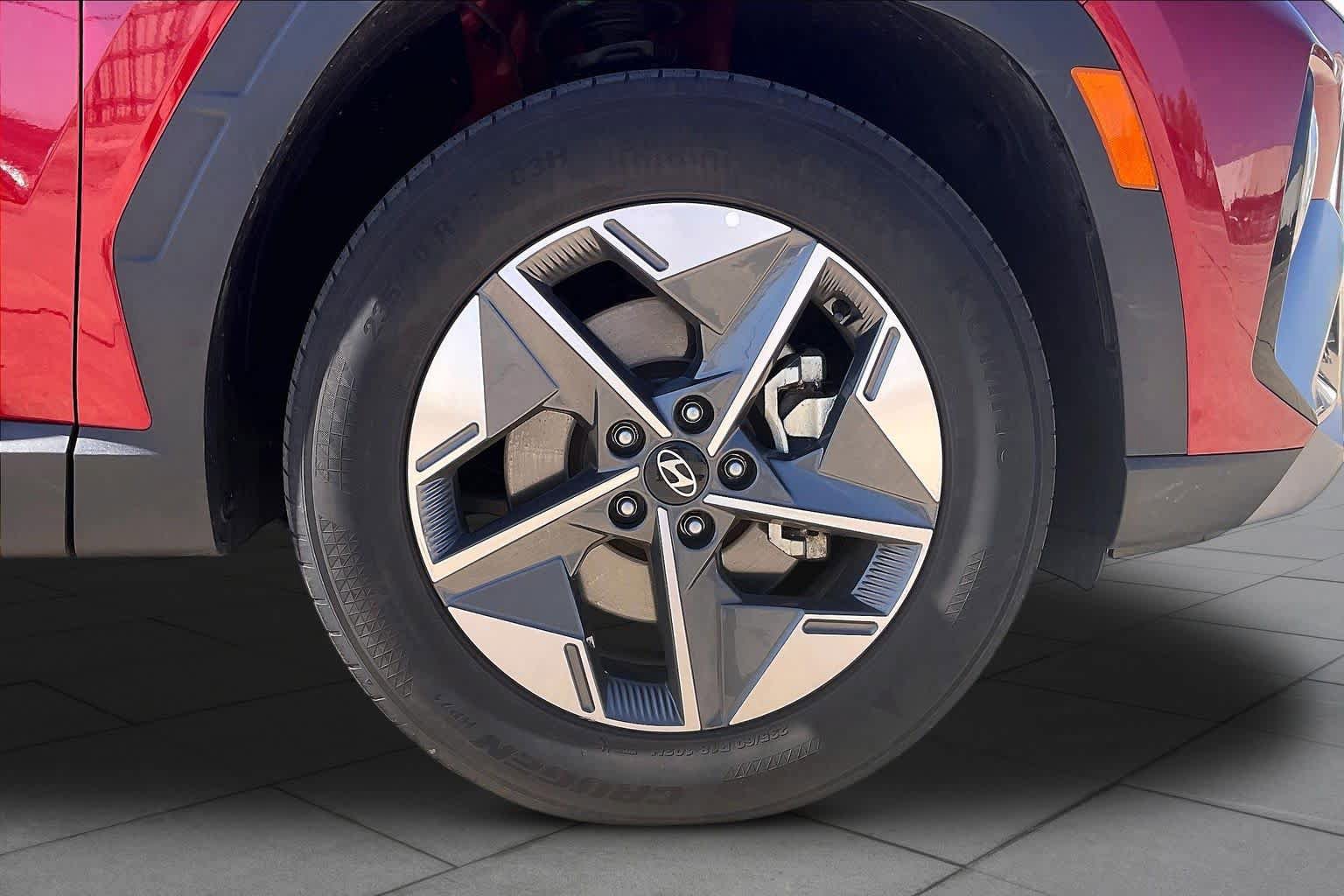 Used 2025 Hyundai Tucson SEL image 11