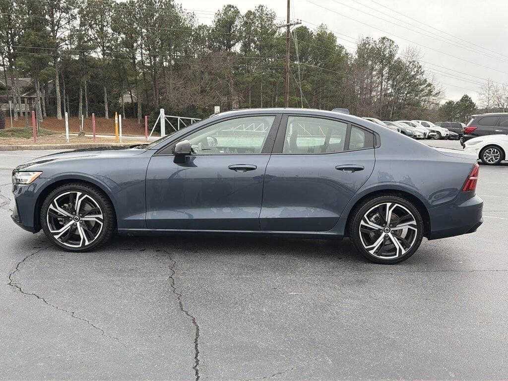Used 2024 Volvo S60 B5 Core image 2