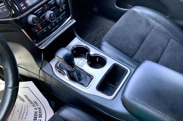 Certified 2022 Jeep Grand Cherokee Laredo X RWD image 15