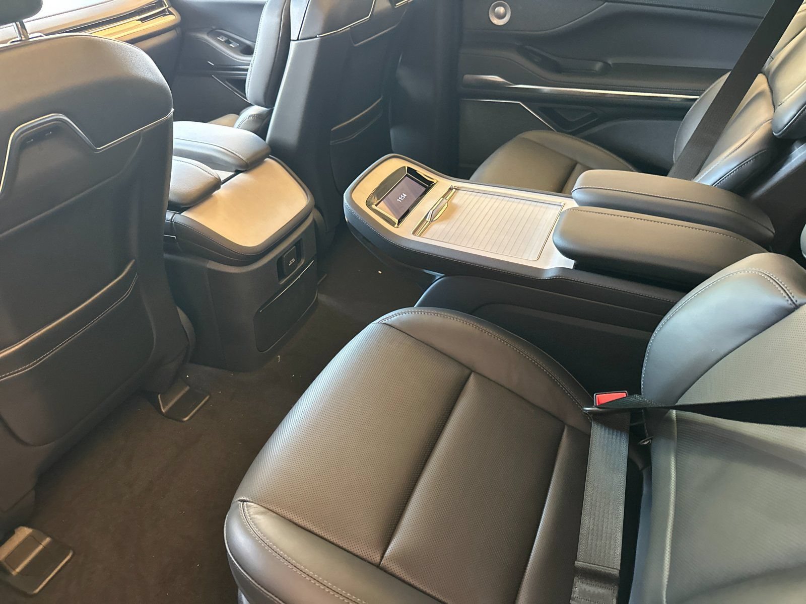 New 2027 Lincoln Navigator L Reserve w/ Jet Appearance Package AWD/4WD image 11