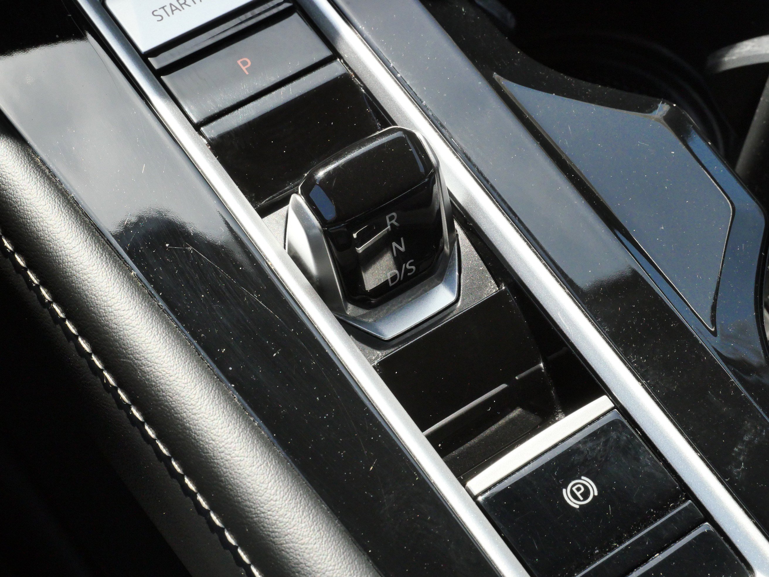 Certified 2024 Volkswagen Atlas SE AWD/4WD image 25