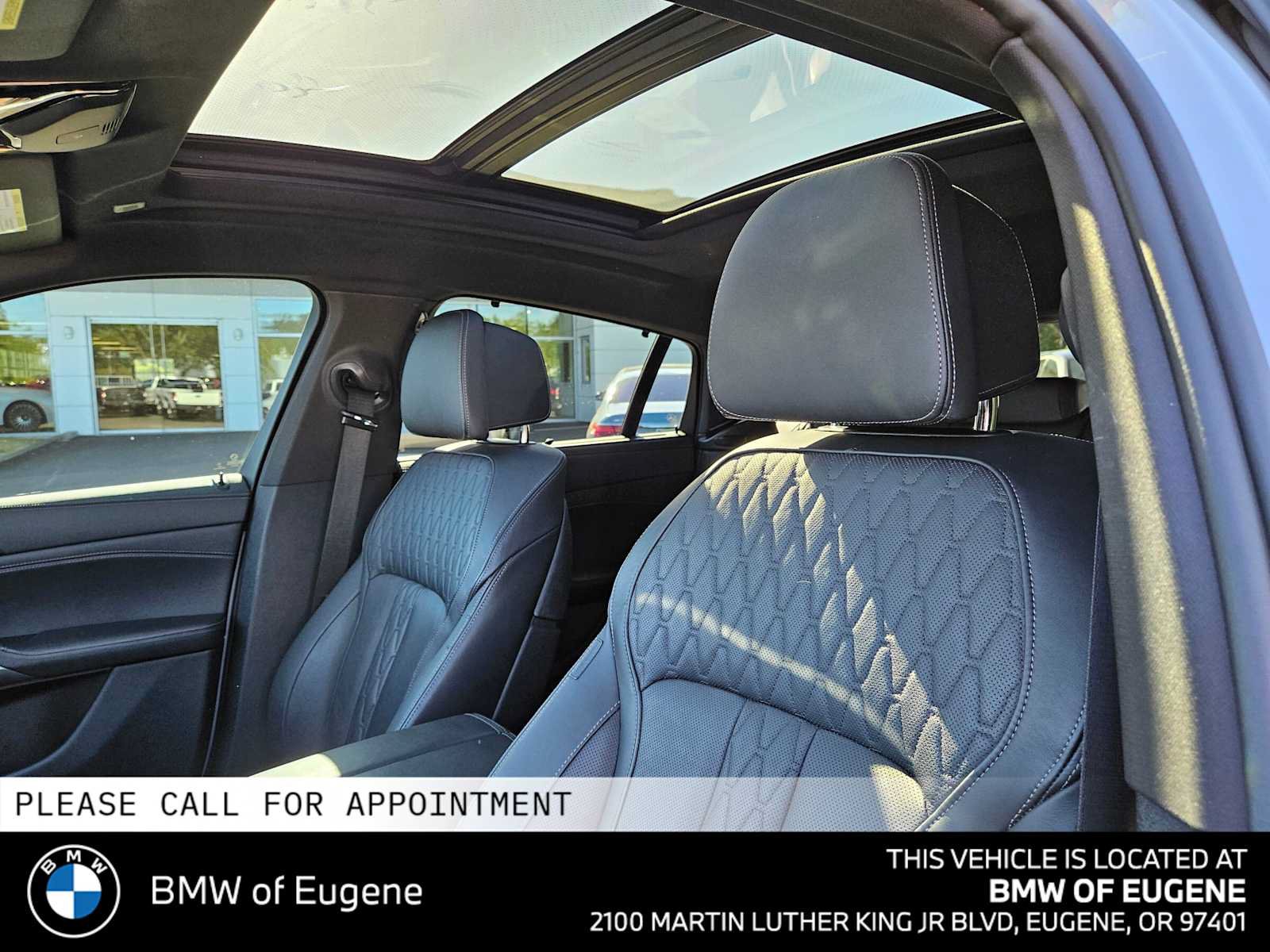 Used 2024 BMW X6 xDrive40i w/ Executive Package AWD/4WD image 25