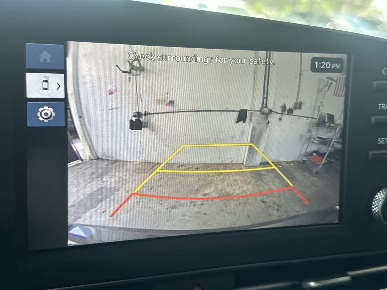 Used 2026 Hyundai Elantra SE FWD image 19