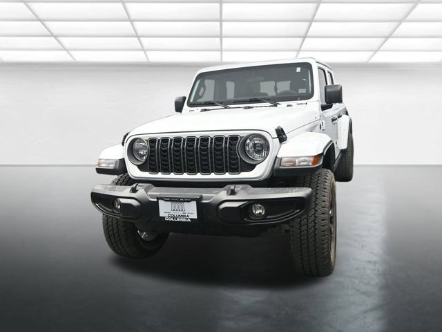 Used 2025 Jeep Gladiator Sport image 4