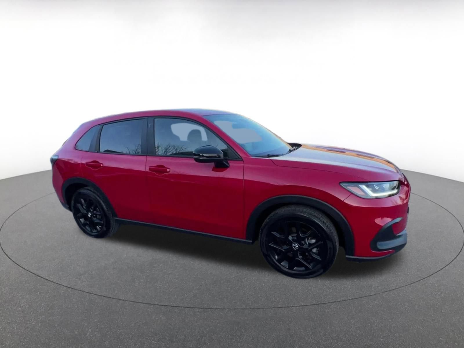 Used 2025 Honda HR-V Sport image 2