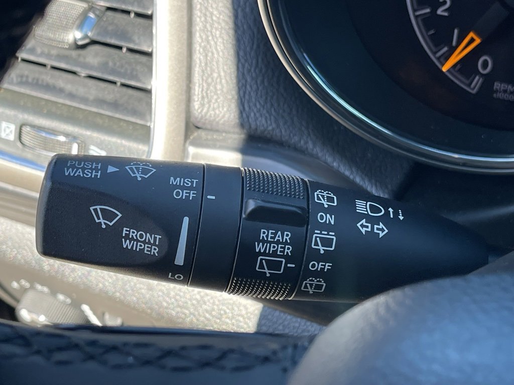 Used 2021 Jeep Grand Cherokee Laredo X image 22