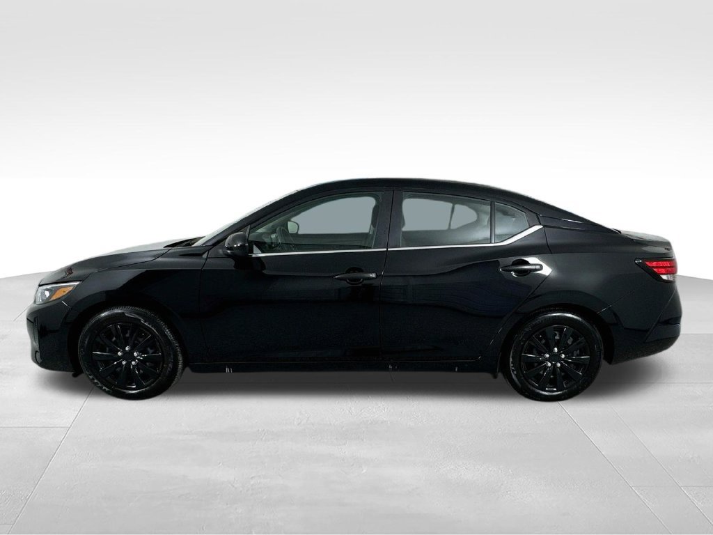 Used 2025 Nissan Sentra S FWD image 4