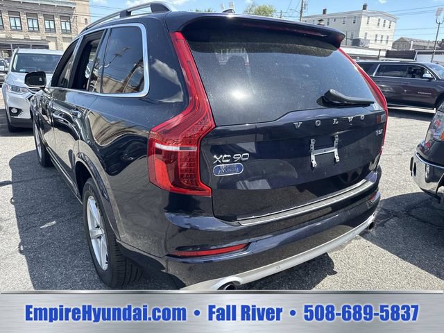 Used 2019 Volvo XC90 T5 Momentum w/ Multimedia Package AWD/4WD image 10