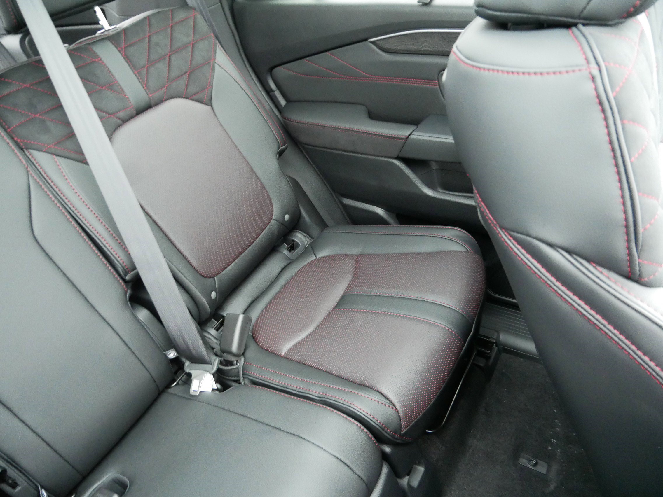 New 2026 Honda Pilot Black Edition image 10