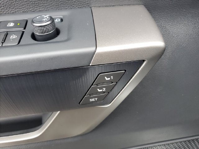 New 2026 Toyota Sequoia Platinum AWD/4WD image 17