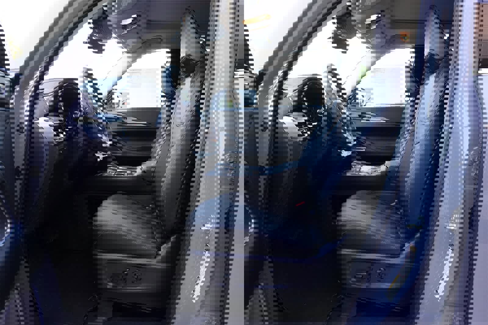 New 2026 INFINITI QX60 Luxe image 17