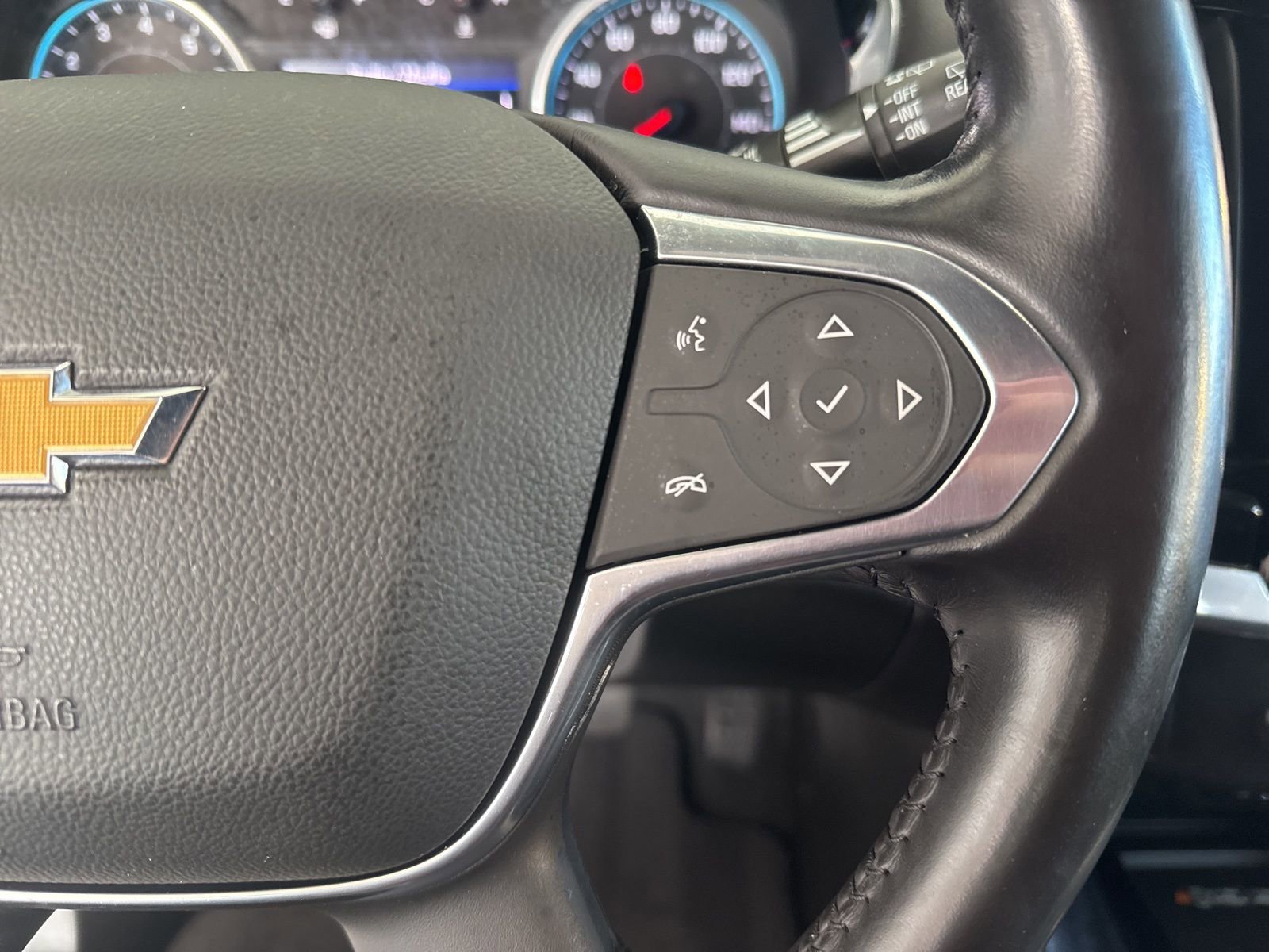 Used 2022 Chevrolet Traverse LT image 27