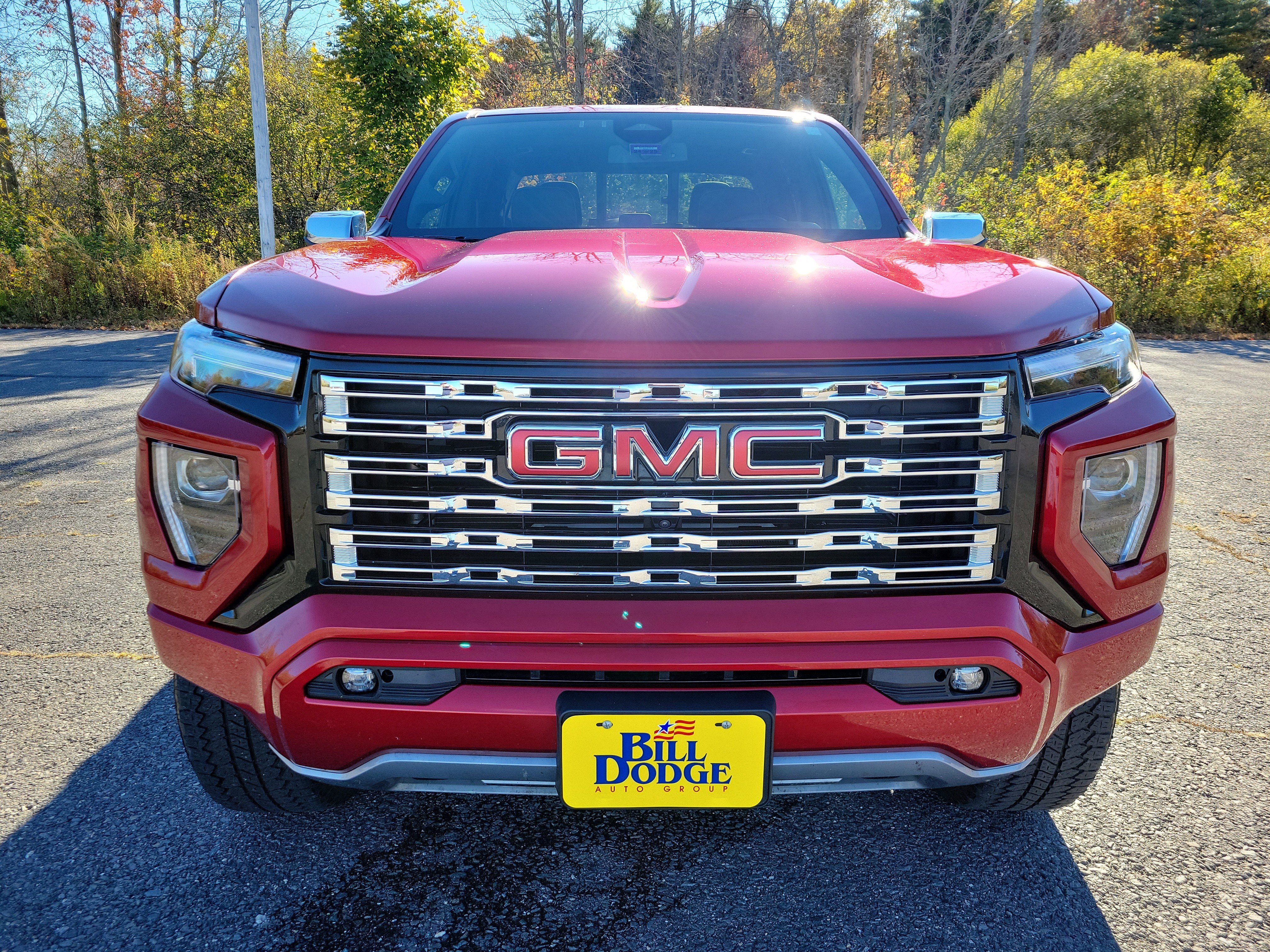 Certified 2024 GMC Canyon Denali image 2