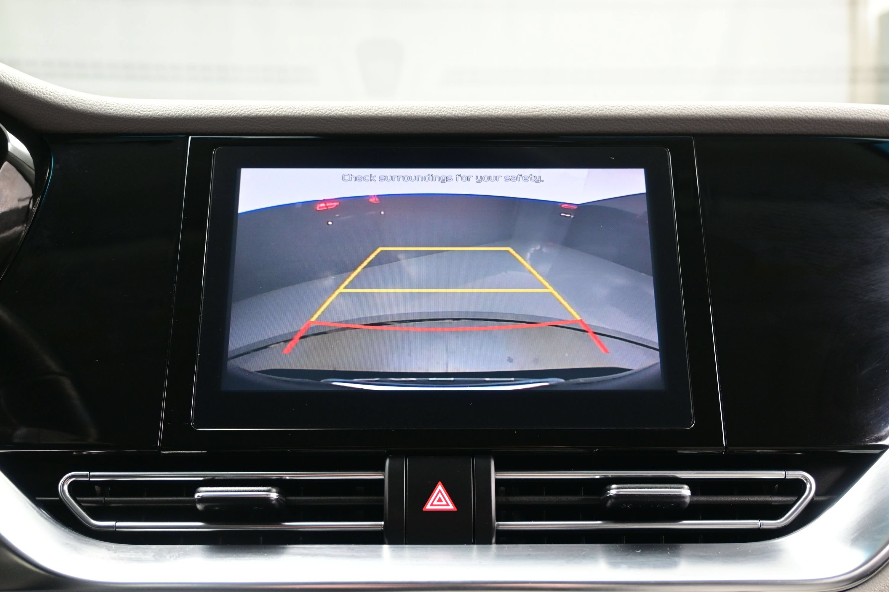 Used 2021 Kia Niro Touring FWD image 18