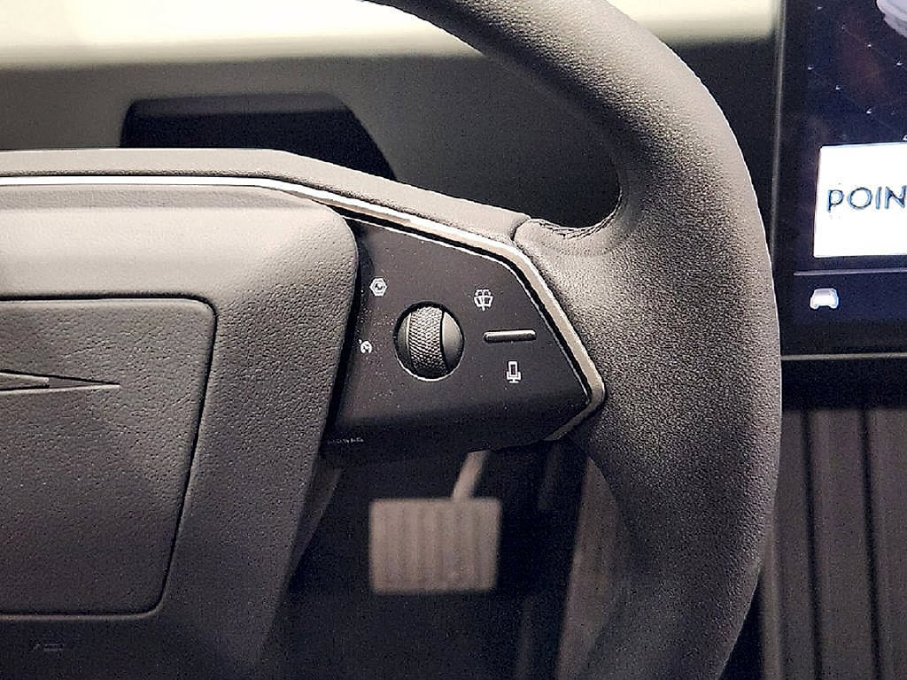Used 2026 Tesla Cybertruck AWD Crew Cab image 30