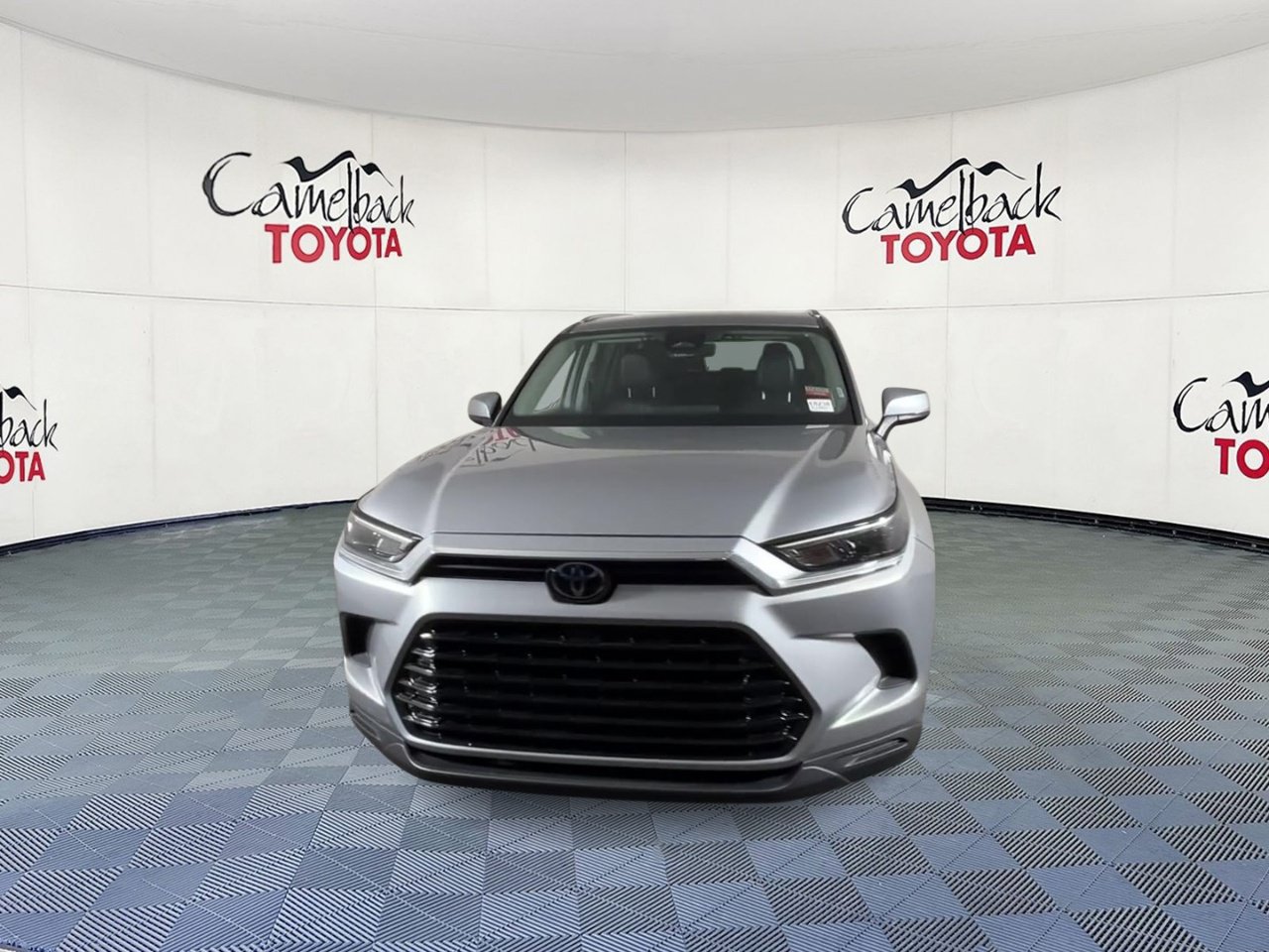 Used 2025 Toyota Grand Highlander AWD image 6