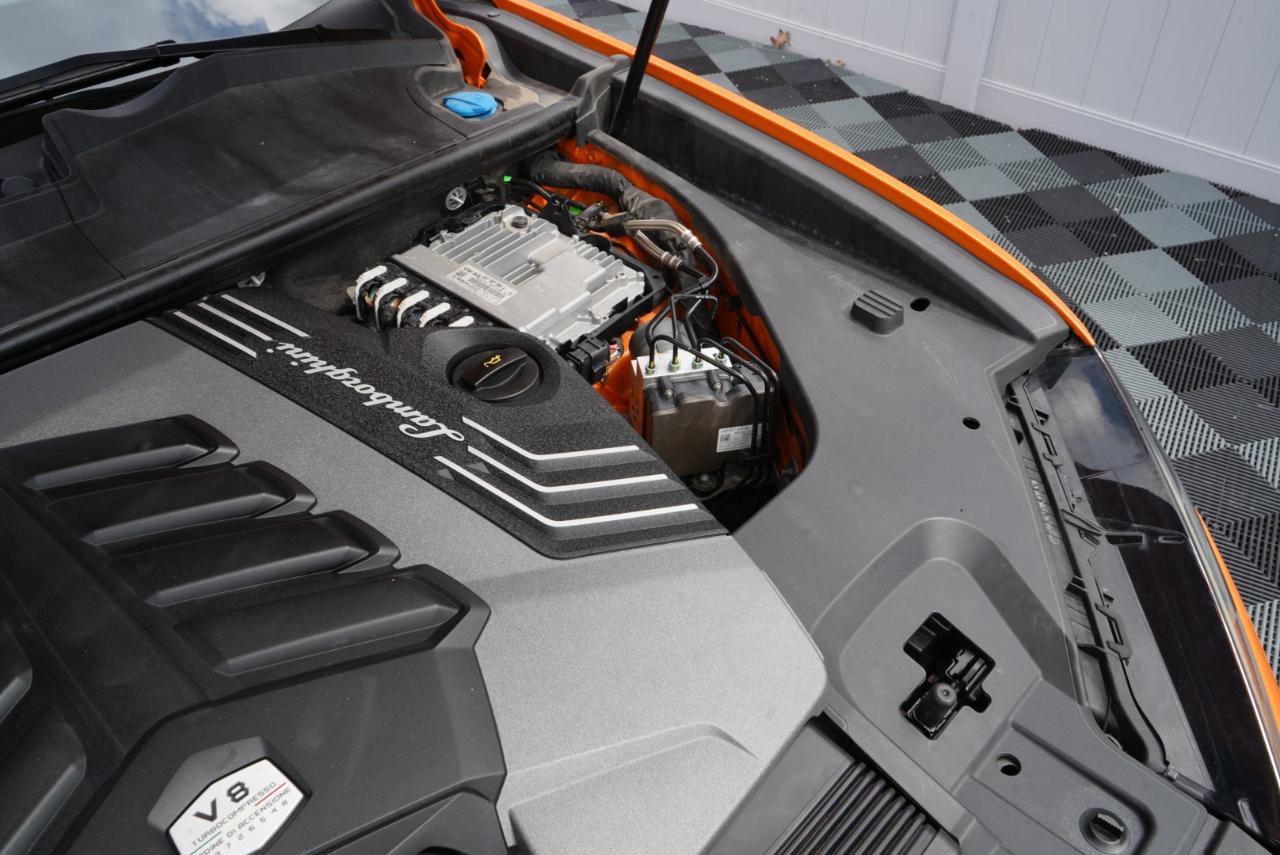 Used 2022 Lamborghini Urus AWD/4WD image 81