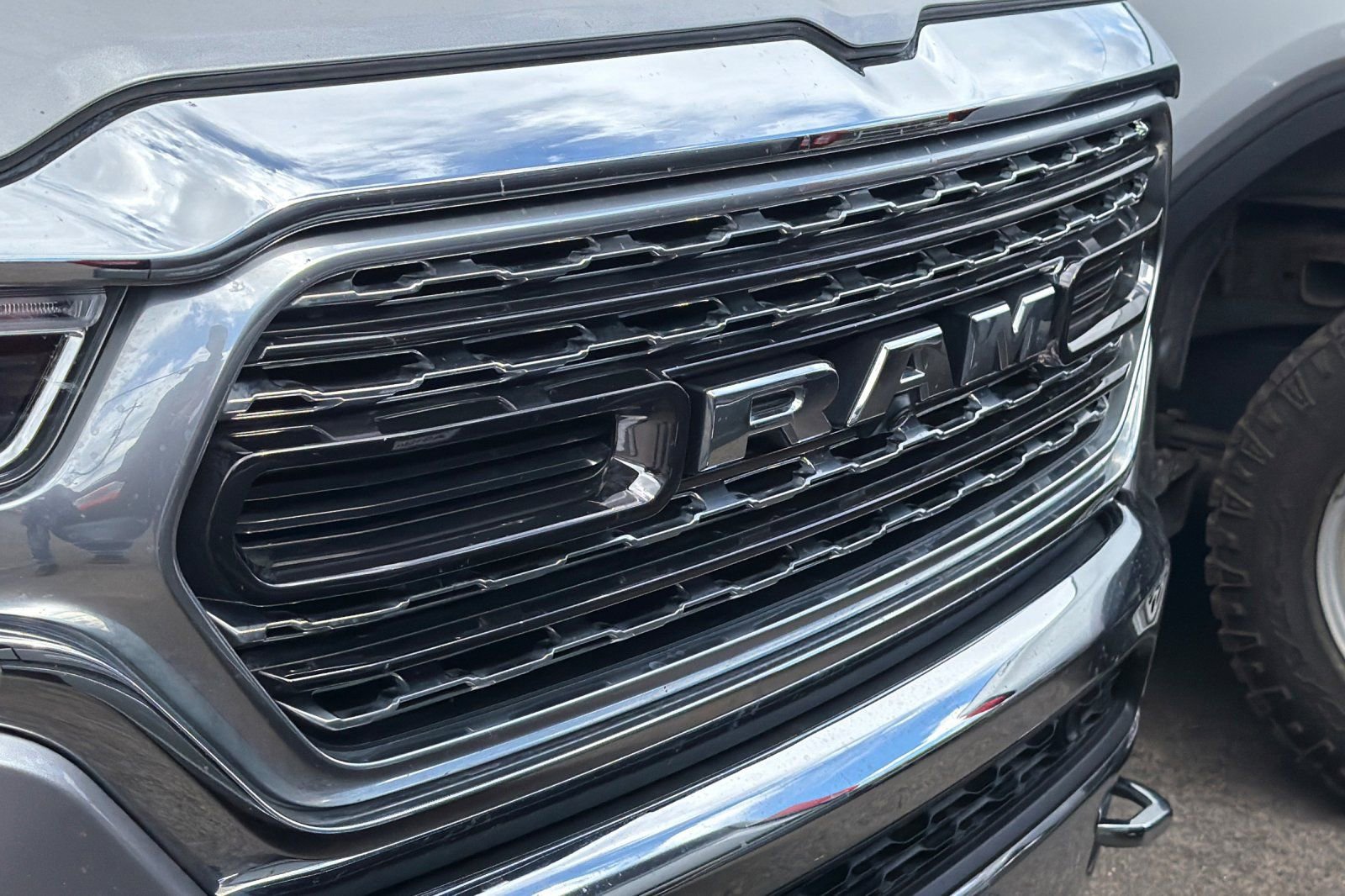 Used 2022 RAM 1500 Limited image 5