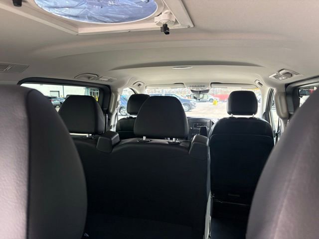 Used 2019 Mercedes-Benz Metris Passenger image 26