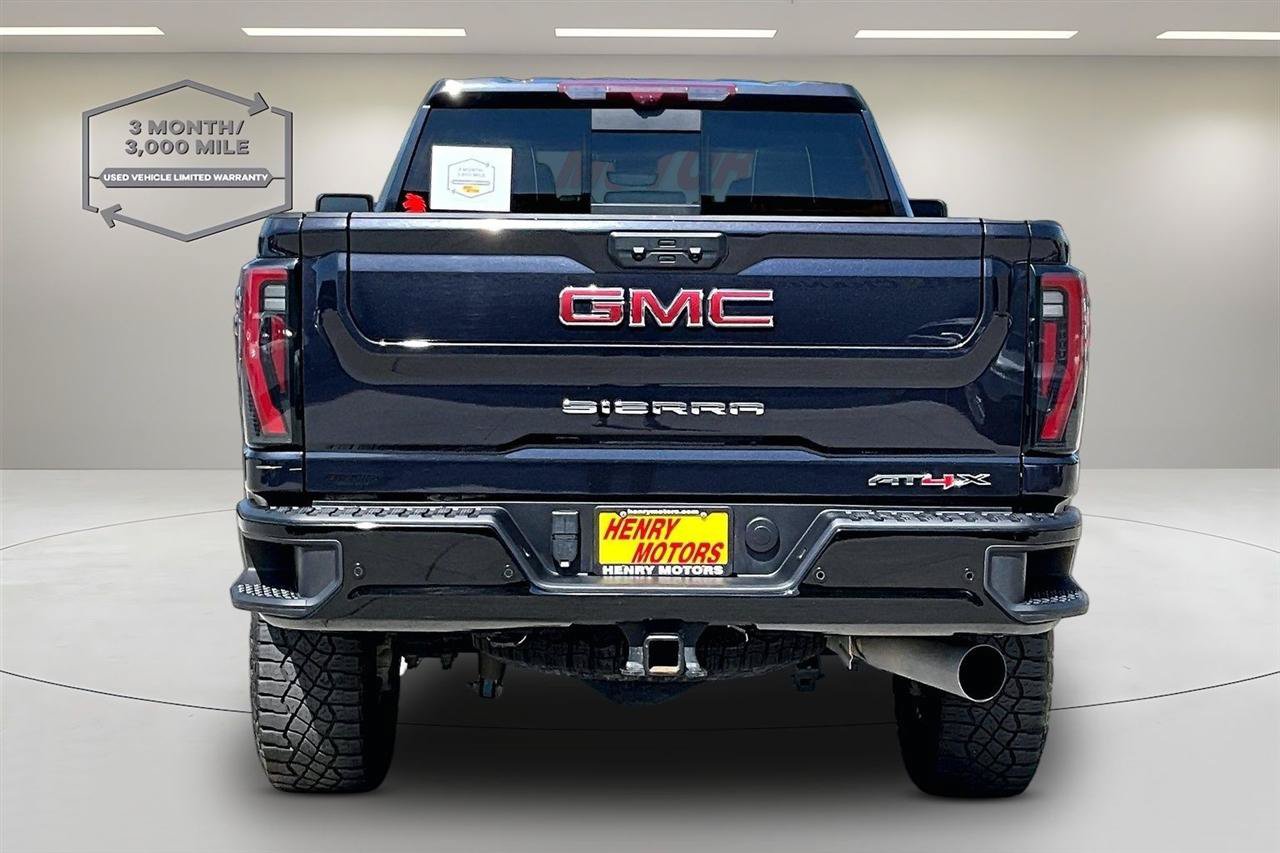 Used 2025 GMC Sierra 2500 AT4X AWD/4WD image 5
