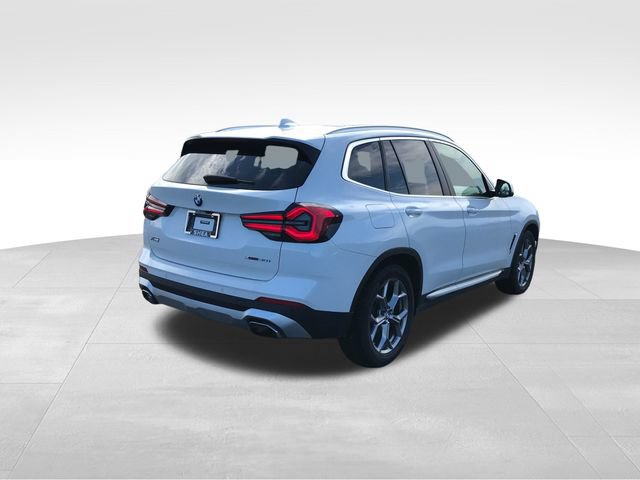 Used 2023 BMW X3 xDrive30i AWD/4WD image 3