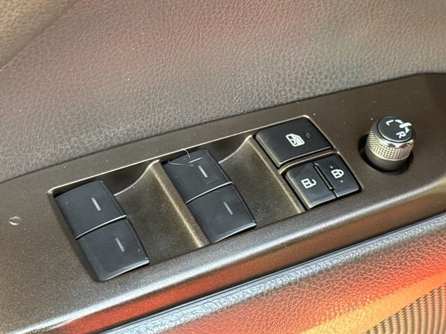 Used 2023 Toyota Camry SE FWD image 19