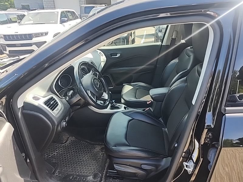 Used 2020 Jeep Compass Latitude AWD/4WD image 6