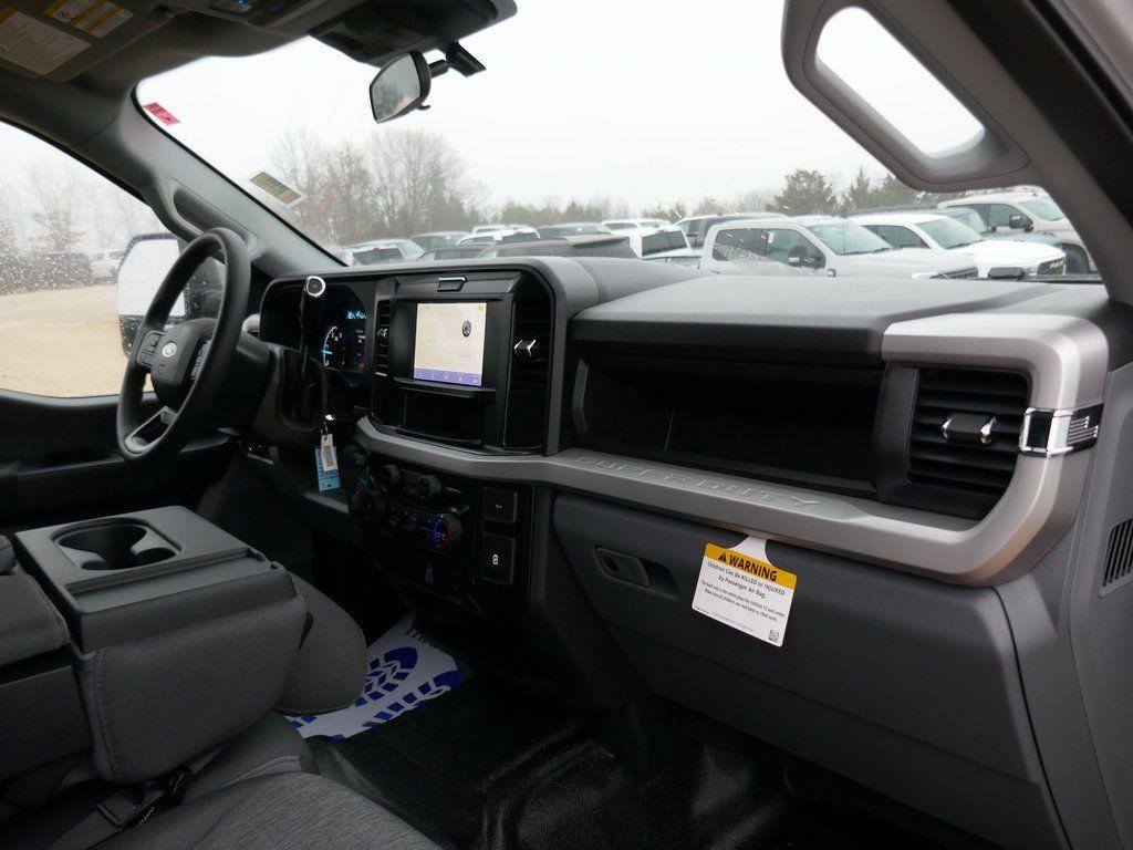 New 2026 Ford F250 XL w/ XL Off-Road Package image 15