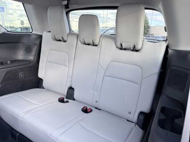 New 2026 Nissan Pathfinder SL AWD/4WD image 22