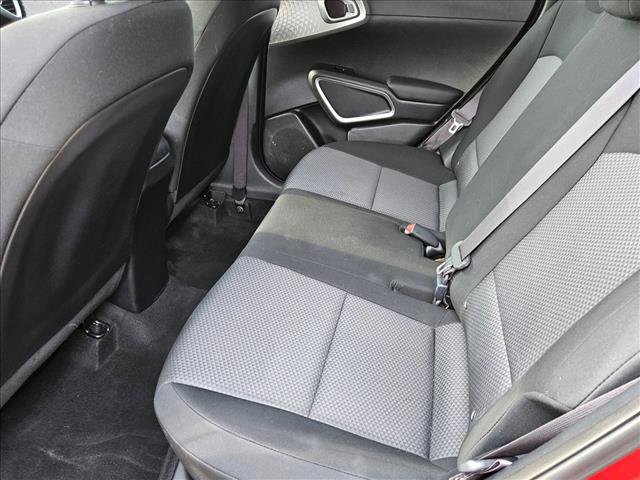 Used 2020 Kia Soul LX FWD image 17