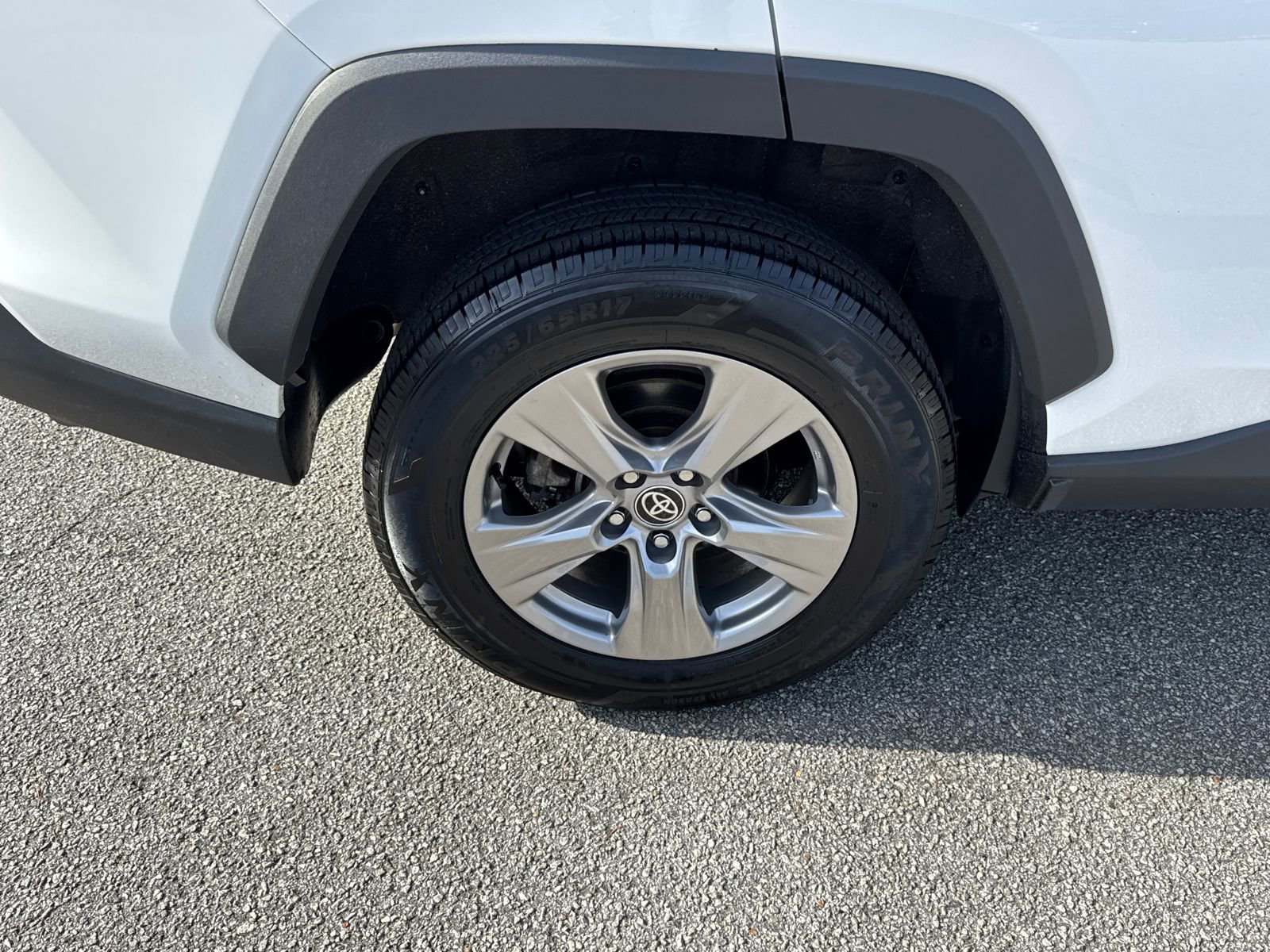 Used 2023 Toyota RAV4 XLE image 17