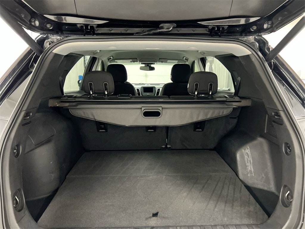 Used 2019 Chevrolet Equinox LT w/ Driver Convenience Package image 23