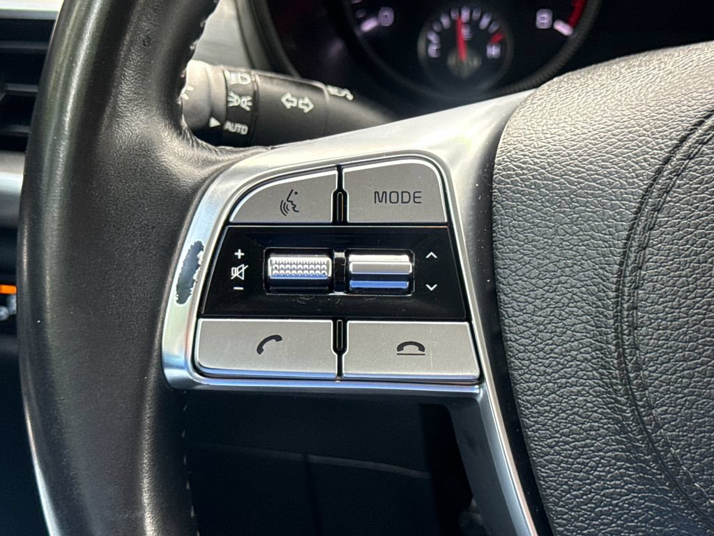 Used 2020 Kia Telluride LX FWD image 29