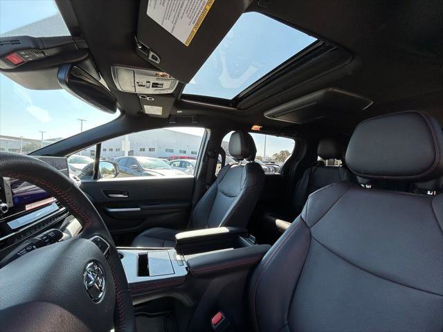Certified 2025 Toyota Sienna XSE w/ XSE Premium Package image 12