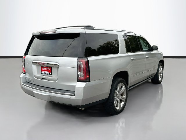 Used 2019 GMC Yukon XL Denali w/ Denali Ultimate Package AWD/4WD image 5