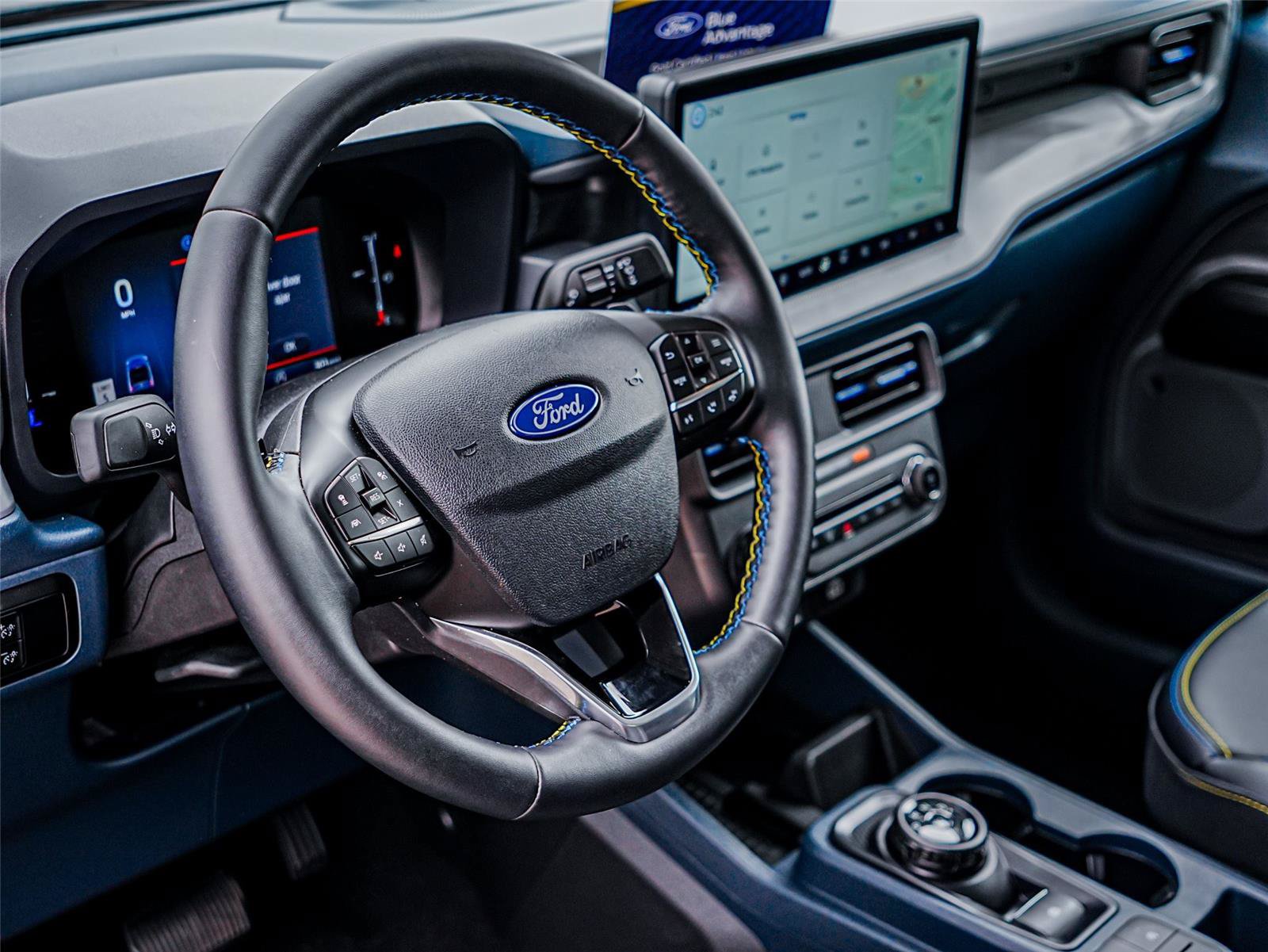 Used 2025 Ford Maverick Lobo AWD/4WD image 10