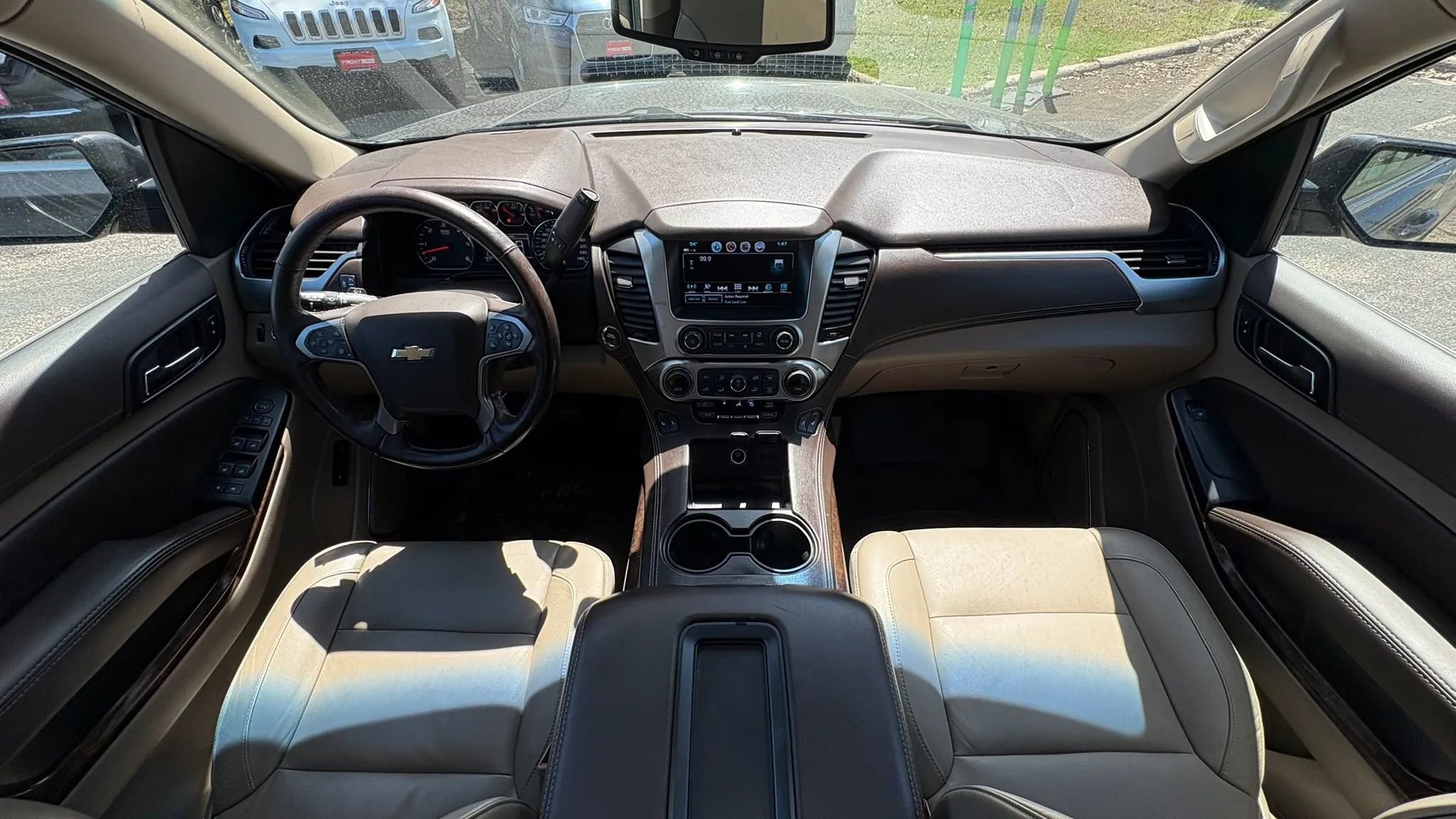 Used 2018 Chevrolet Suburban LT w/ LT Signature Package AWD/4WD image 24