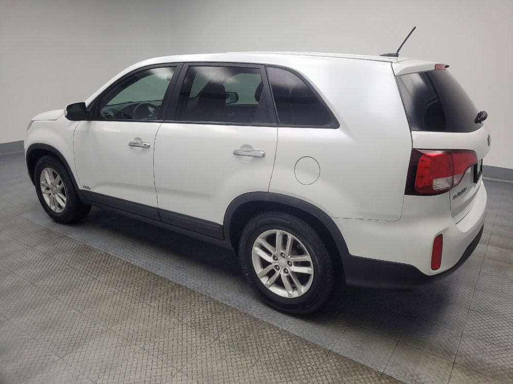 Used 2015 Kia Sorento LX image 3