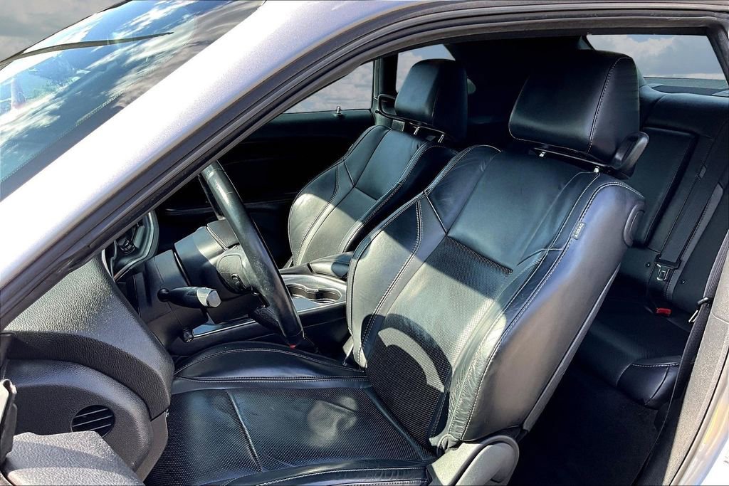 Used 2015 Dodge Challenger SXT Plus RWD image 20