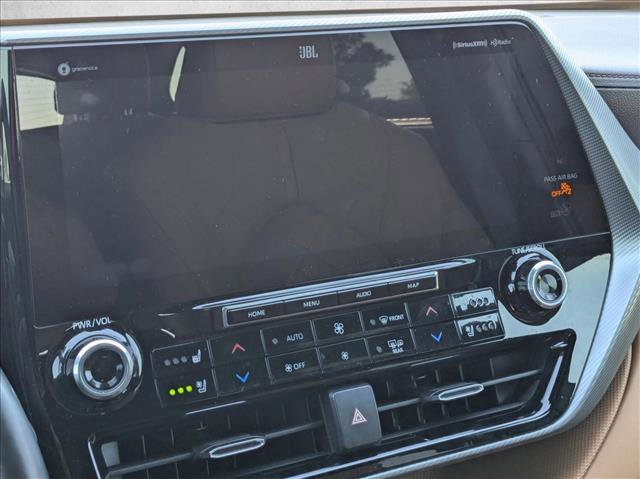 Used 2021 Toyota Highlander Platinum image 13