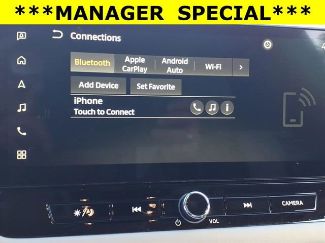 Used 2025 Mitsubishi Outlander SE image 11