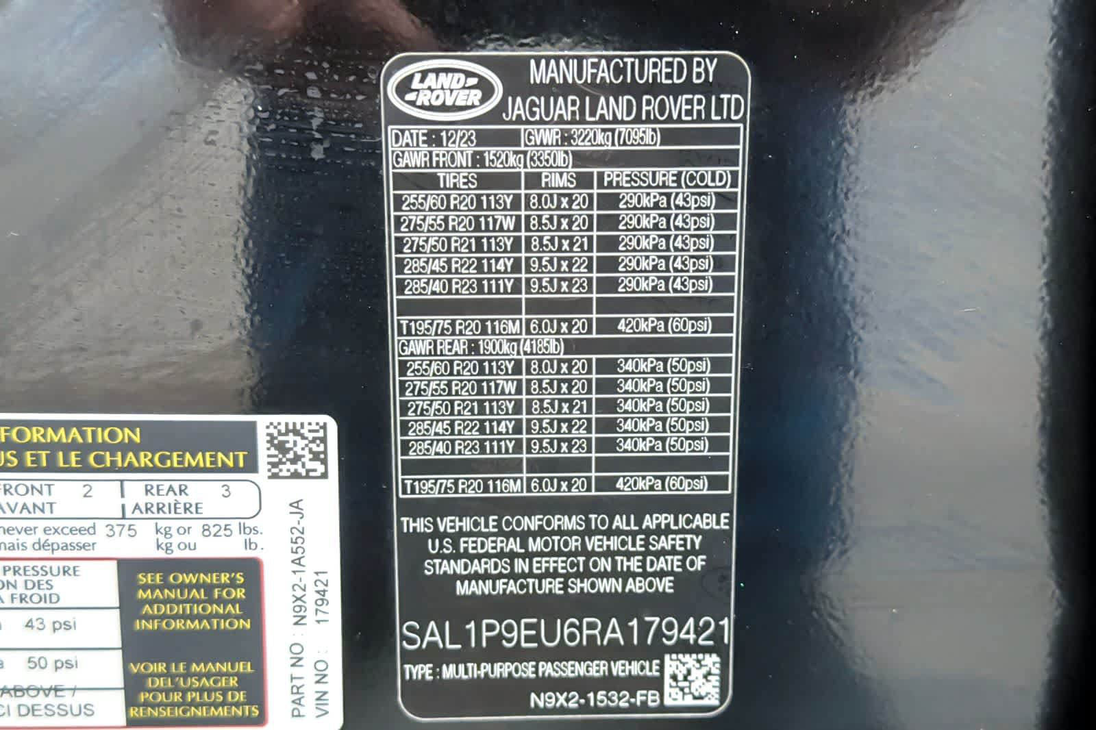 Used 2024 Land Rover Range Rover Sport SE AWD/4WD image 30