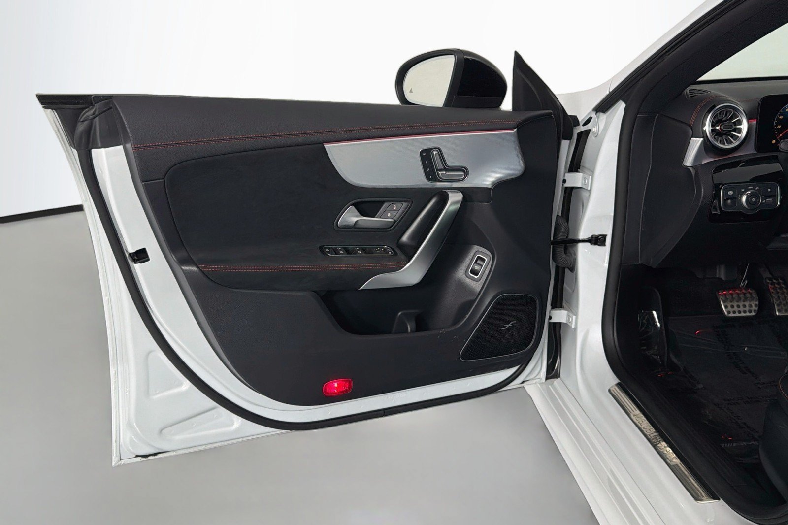 Certified 2023 Mercedes-Benz CLA 250 image 22