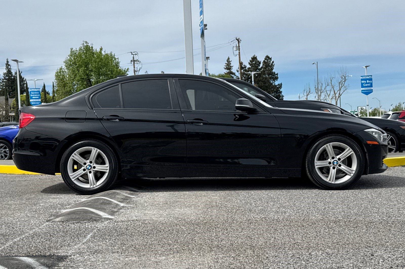 Used 2013 BMW 320i Sedan image 7