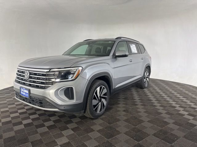 Used 2024 Volkswagen Atlas SE image 4