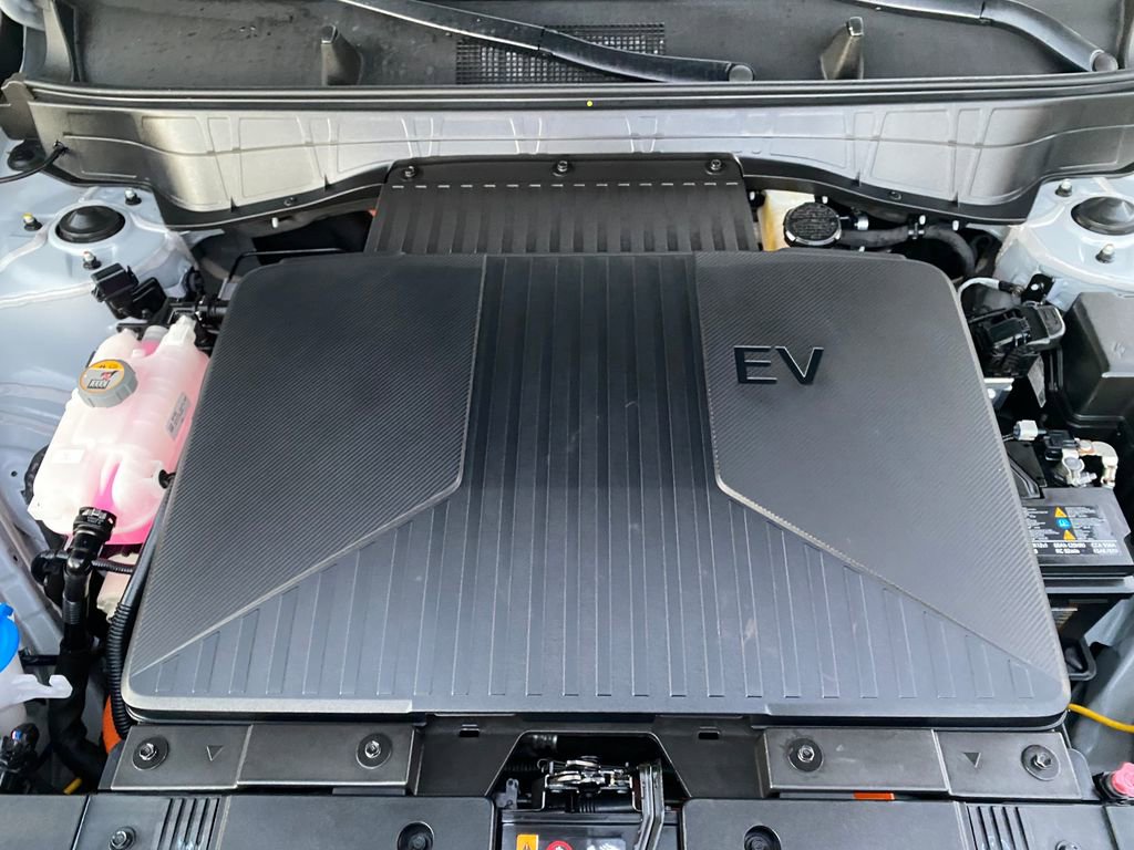 Certified 2024 Hyundai Kona Limited image 28