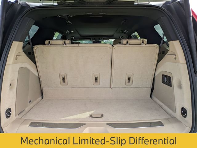 Used 2024 Cadillac Escalade Premium Luxury image 30