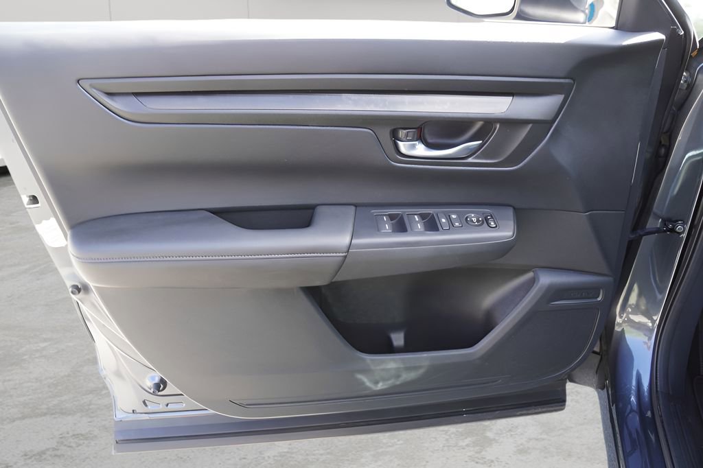 Certified 2025 Honda CR-V LX image 16