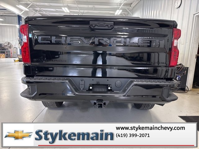 New 2026 Chevrolet Silverado 1500 Custom w/ Turbomax Blackout Package image 10
