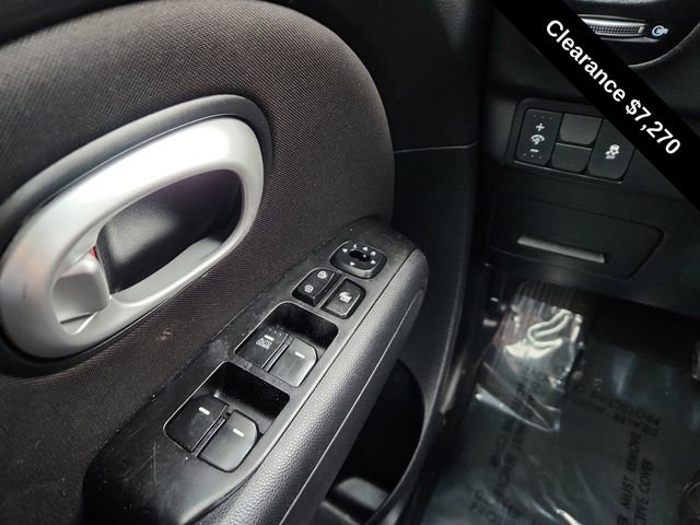 Used 2016 Kia Soul image 32